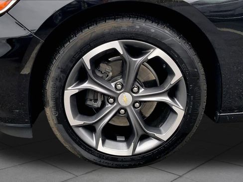 Used 2022 Chevrolet Malibu LT FWD image 11