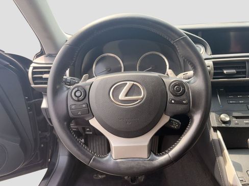 Used 2015 Lexus IS 250 RWD image 14
