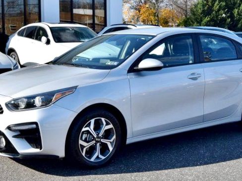 Used 2021 Kia Forte LXS image 3