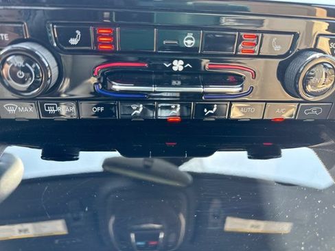 Used 2023 Jeep Grand Cherokee Limited RWD image 25