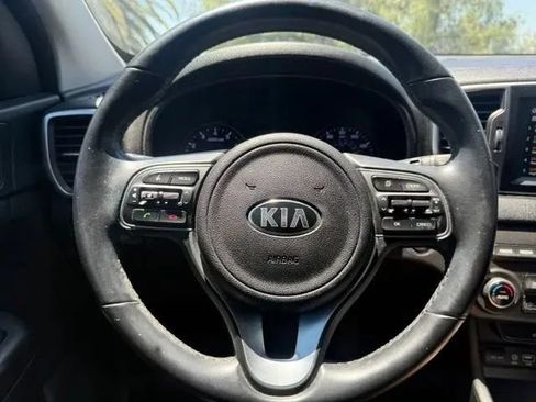 Used 2017 Kia Sportage EX FWD image 18