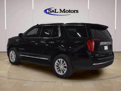Used 2024 GMC Yukon SLT w/ SLT Premium Package AWD/4WD image 5