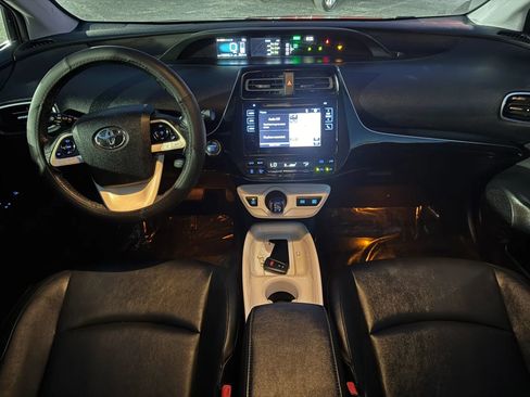 Used 2016 Toyota Prius Four Touring FWD image 24
