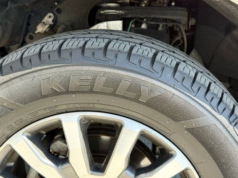 Used 2019 Ford Ranger XLT w/ Equipment Group 302A Luxury RWD image 17