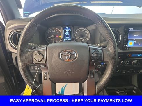 Used 2023 Toyota Tacoma TRD Off-Road w/ TRD Premium Off Road Package AWD/4WD image 8