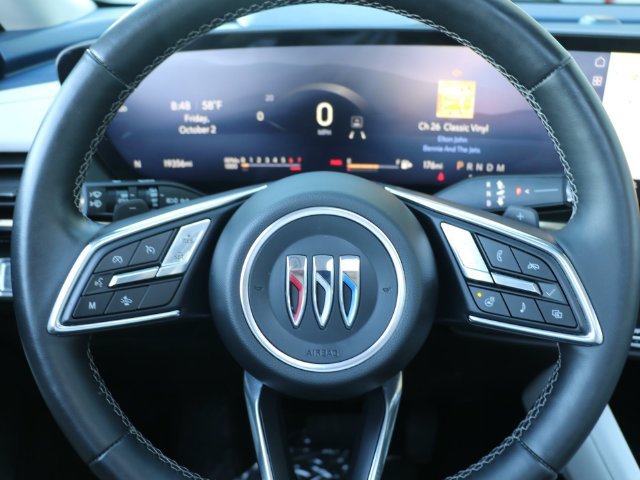 Used 2025 Buick Envision Avenir AWD/4WD image 26