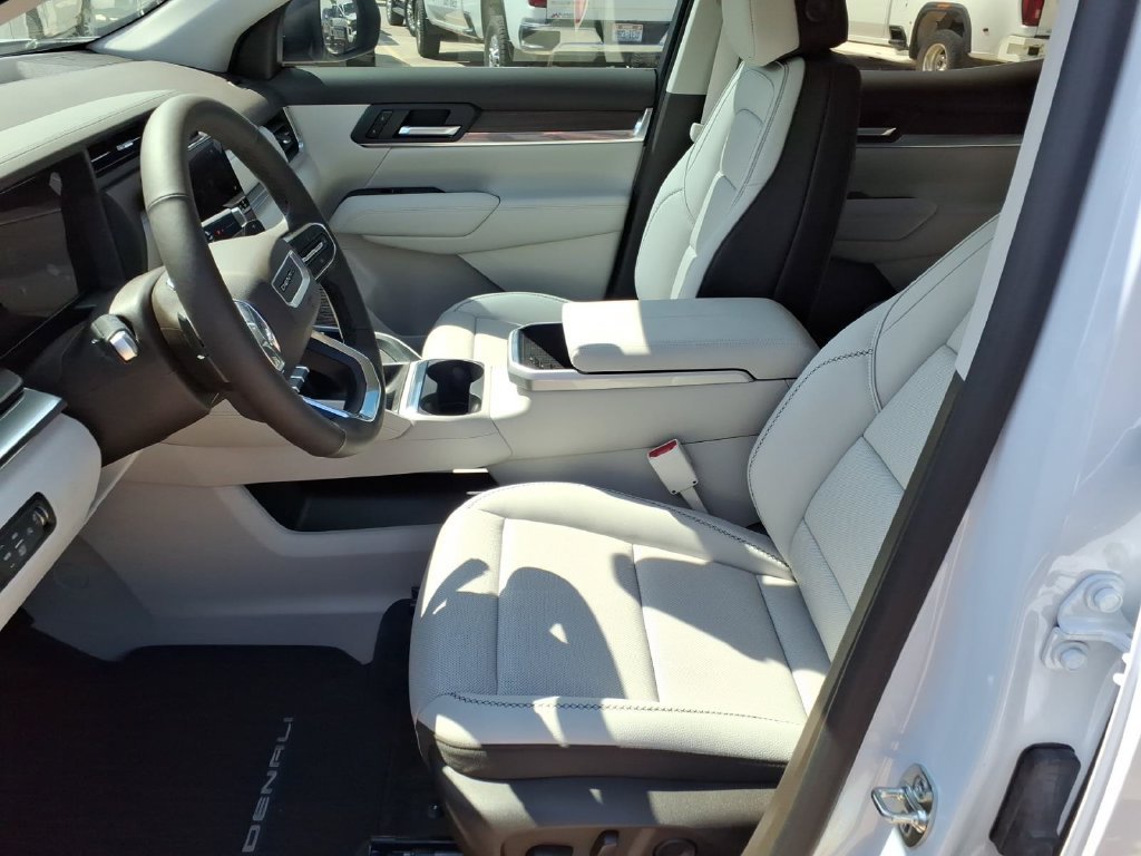 New 2027 GMC Terrain Denali AWD/4WD image 13