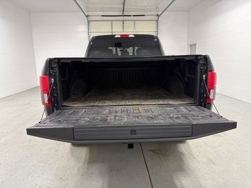 Used 2019 Ford F150 Lariat w/ Equipment Group 502A Luxury AWD/4WD image 9