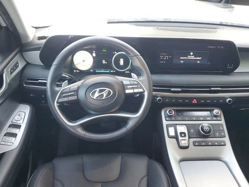 Used 2024 Hyundai Palisade SEL w/ Premium Package FWD image 14