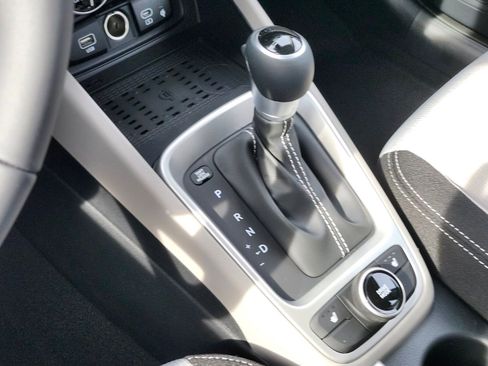 New 2026 Hyundai Venue SEL FWD image 27