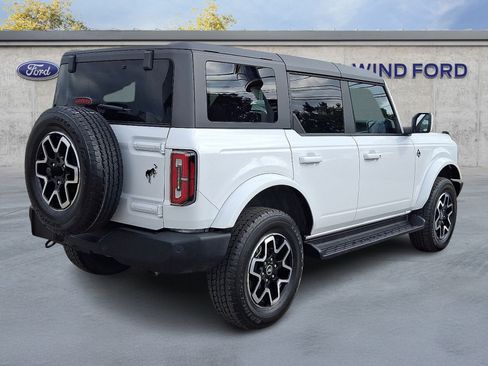 Used 2025 Ford Bronco Outer Banks AWD/4WD image 6