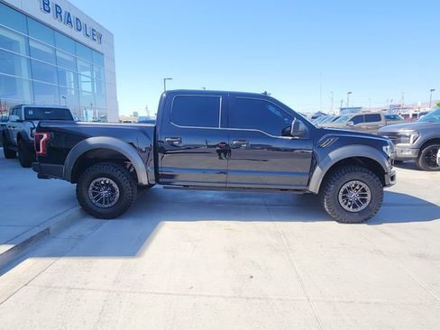 Used 2019 Ford F150 Raptor AWD/4WD image 4