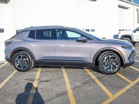 New 2026 Chevrolet Equinox EV LT image 5