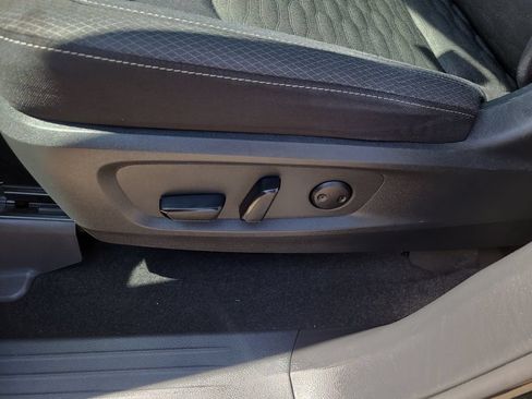 Used 2022 Nissan Pathfinder SV FWD image 20