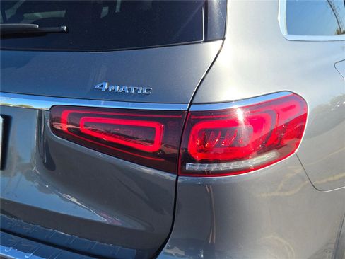 Used 2021 Mercedes-Benz GLS 450 4MATIC image 15