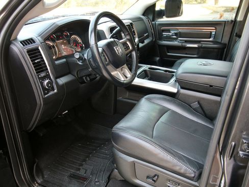 Used 2018 RAM 2500 Laramie w/ Off Road Package AWD/4WD image 23