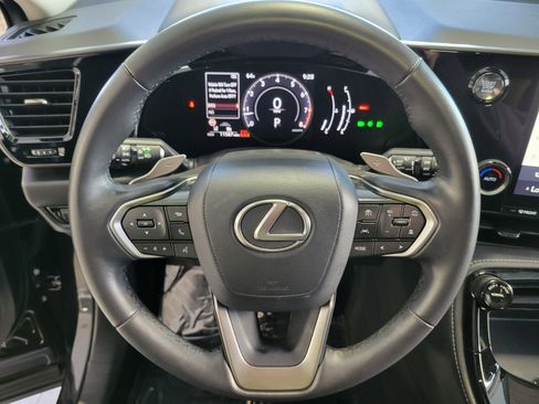 Certified 2025 Lexus NX 250 FWD image 20