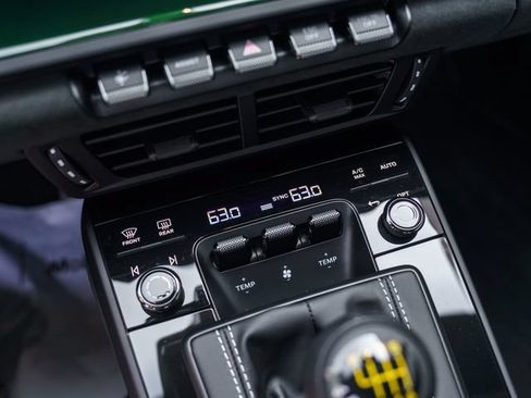Certified 2025 Porsche 911 GT3 RWD image 24