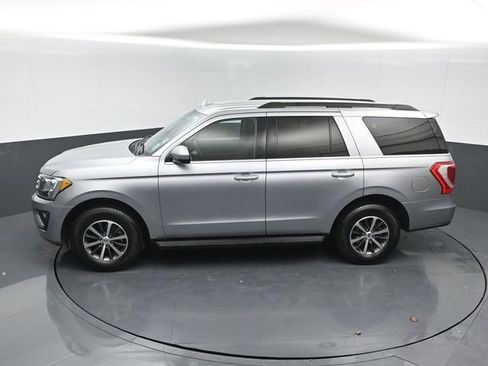 Used 2020 Ford Expedition XLT image 12