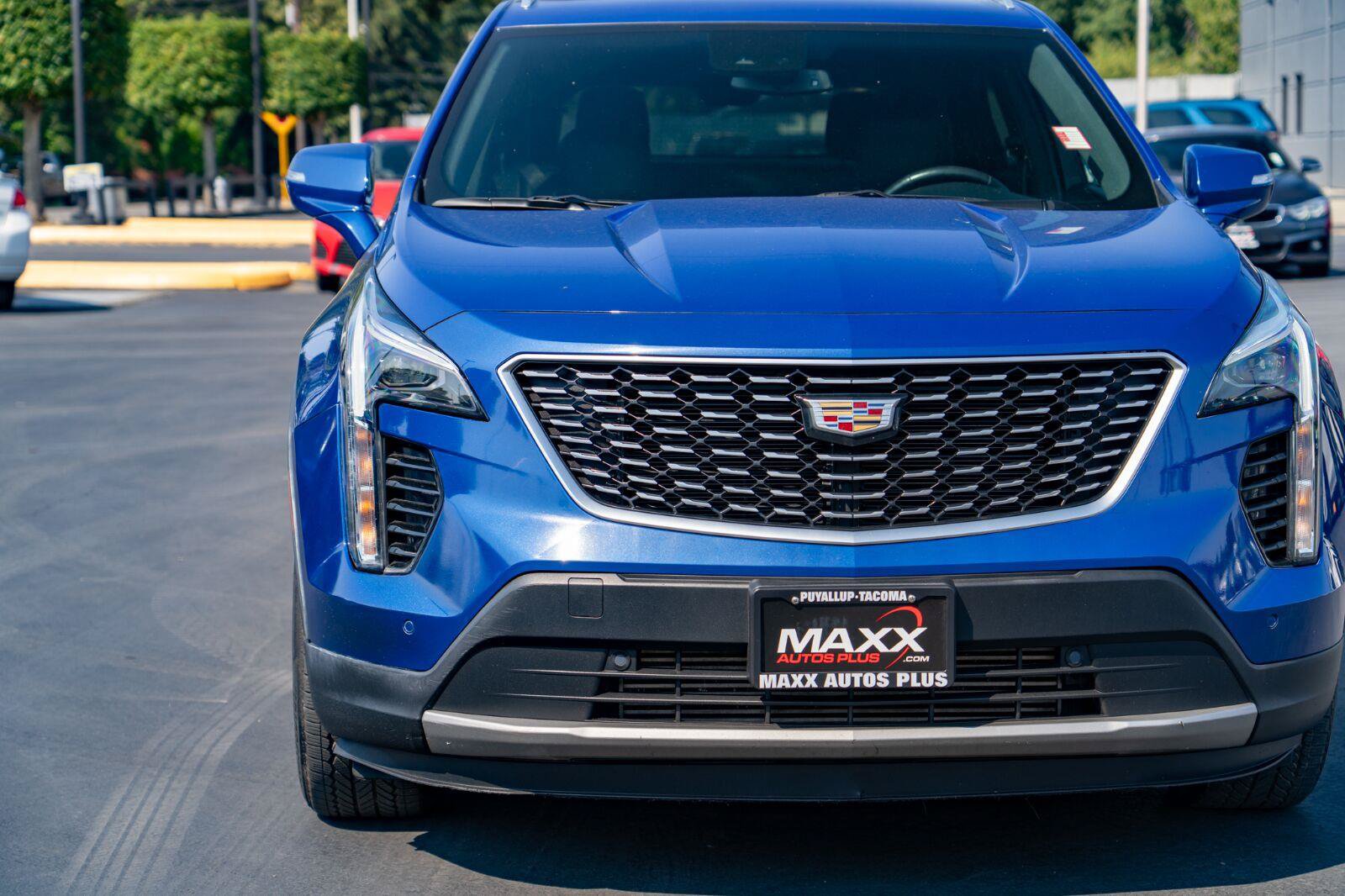 Used 2022 Cadillac XT4 Premium Luxury w/ Safety Alert Package AWD/4WD image 5