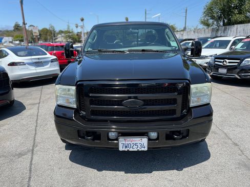 Used 2006 Ford F250 XLT image 2