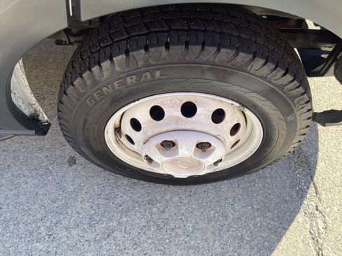 Used 2019 Ford Transit 350 138 DRW w/ Interior Upgrade Package image 18