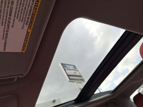 Used 2021 Toyota Camry XSE image 12