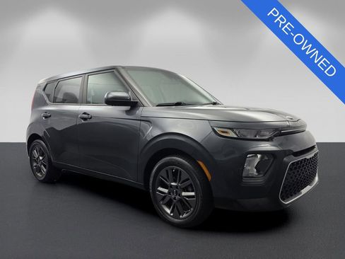 Used 2021 Kia Soul S FWD image 1
