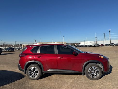Certified 2023 Nissan Rogue SV w/ SV Premium Package image 8
