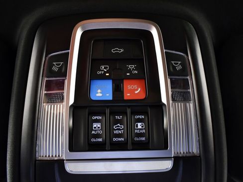 Used 2024 RAM 2500 Rebel image 28