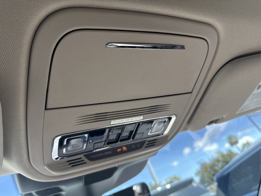 Used 2023 Lincoln Aviator Reserve w/ Elements Package Plus AWD/4WD image 11