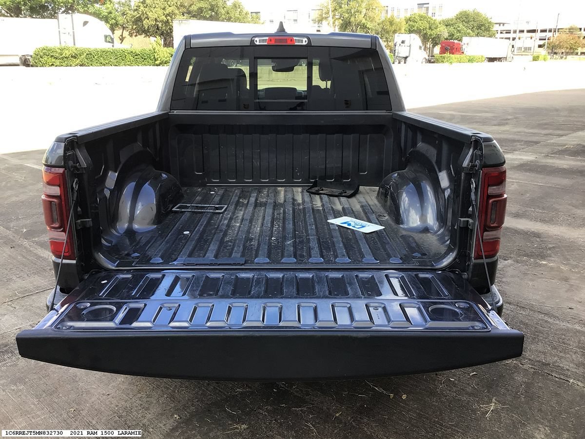 Used 2021 RAM 1500 Laramie w/ Laramie Southwest Edition RWD image 16