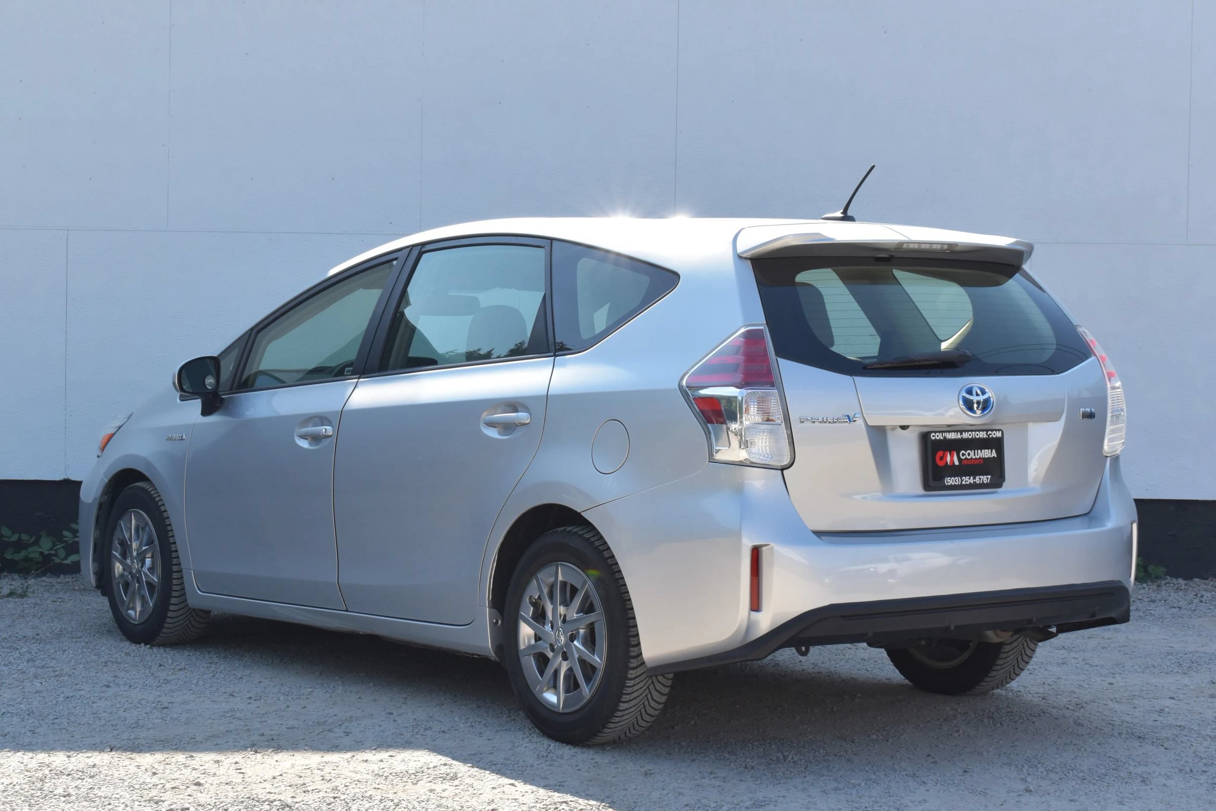 Used 2015 Toyota Prius V Four FWD image 2