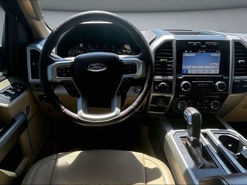 Used 2018 Ford F150 Lariat AWD/4WD image 8