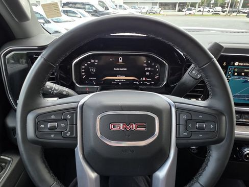 Used 2026 GMC Sierra 1500 SLT AWD/4WD image 31