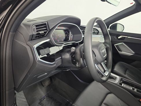 Certified 2025 Audi Q3 2.0T Premium Plus w/ Premium Plus Package AWD/4WD image 22