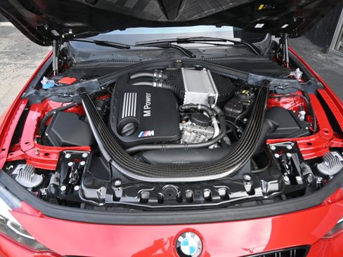 Used 2020 BMW M4 CS w/ Executive Package RWD image 59