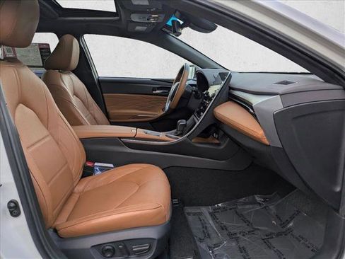 Certified 2022 Toyota Avalon Limited image 21