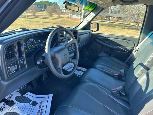 Used 2000 Chevrolet Silverado 1500 2WD Regular Cab image 13