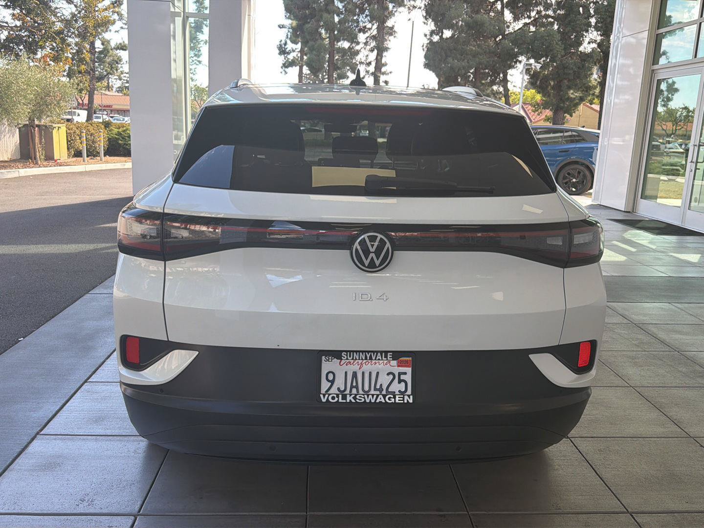 Used 2023 Volkswagen ID.4 Pro S RWD image 4