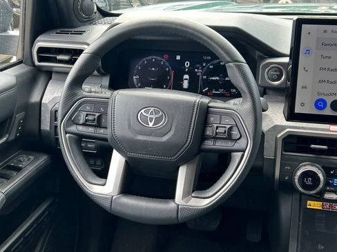Used 2025 Toyota 4Runner Trailhunter AWD/4WD image 47