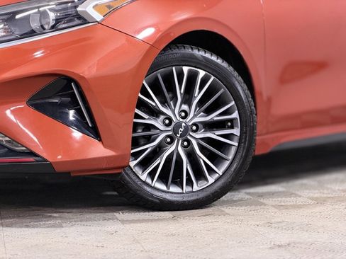 Used 2023 Kia Forte GT-Line w/ GT-Line Premium Package image 2