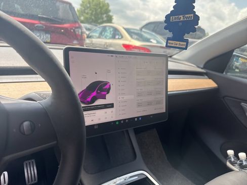 Used 2021 Tesla Model Y Performance AWD/4WD image 10