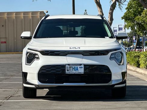 Used 2023 Kia Niro Wind FWD image 11