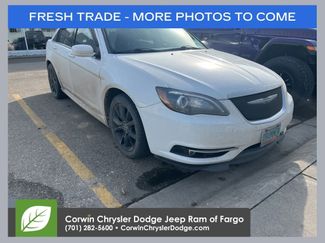Used 2013 Chrysler 200 Limited w/ 2013.5MY 200S Special Edition video 1