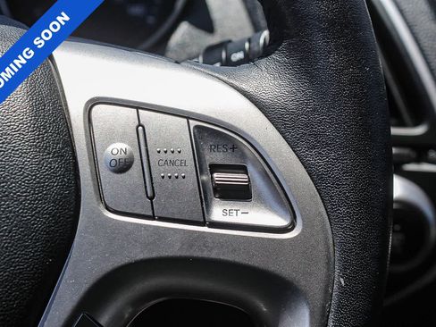 Used 2011 Hyundai Tucson Limited AWD/4WD image 31