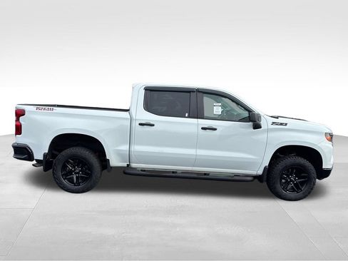 Used 2025 Chevrolet Silverado 1500 Custom Trail Boss w/ LPO, Dark Essentials Package AWD/4WD image 6