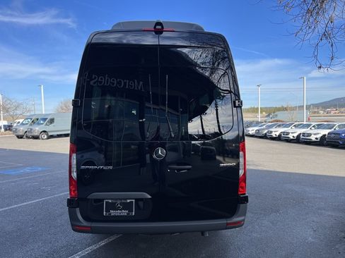 New 2025 Mercedes-Benz Sprinter 2500 image 7