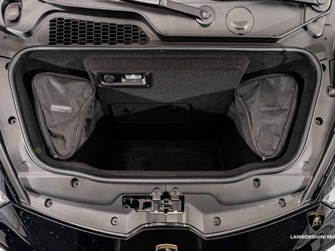 Used 2018 Lamborghini Huracan LP 580-2 image 5