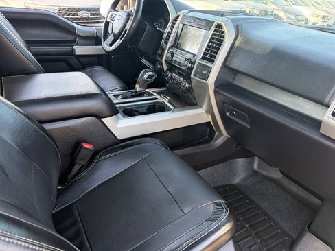Used 2016 Ford F150 Lariat image 13